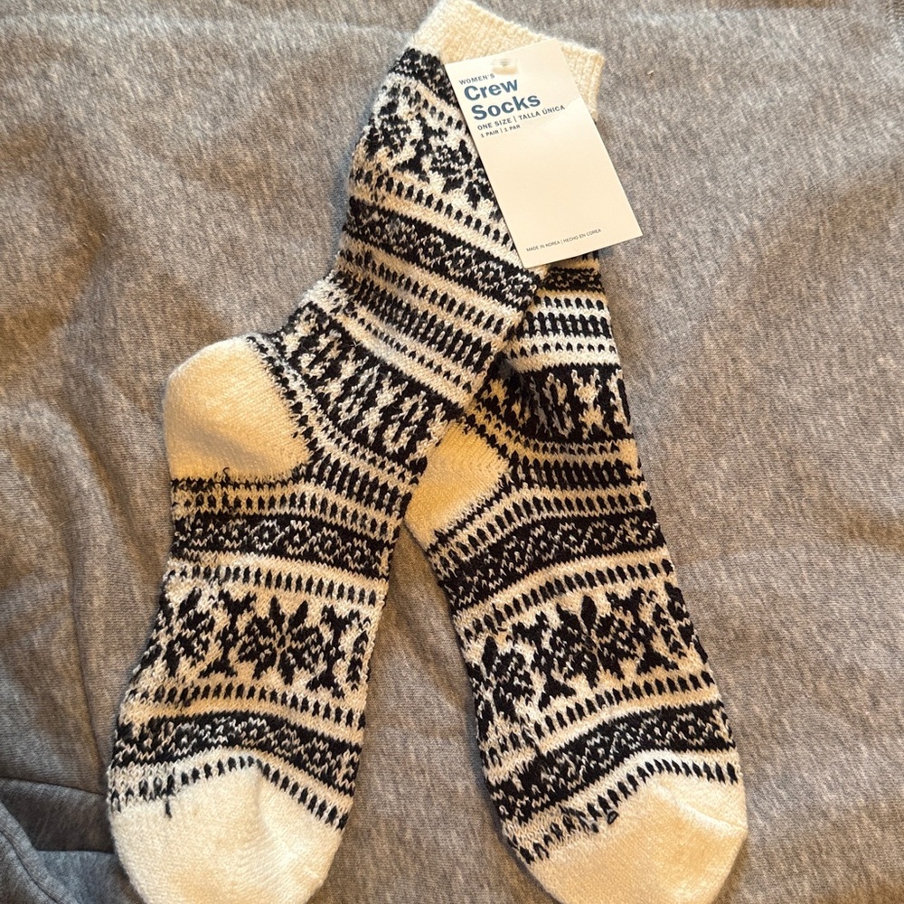 Black and White Patterned Crew Socks
